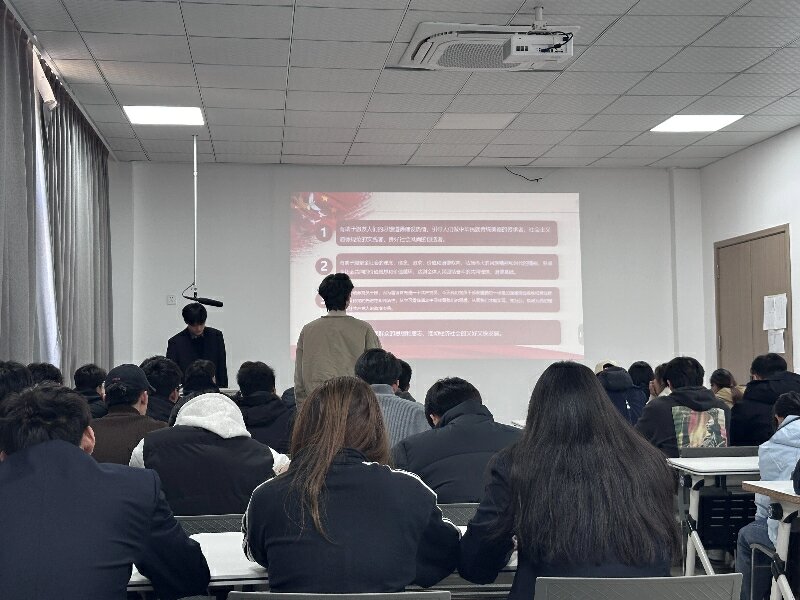 会议现场.jpg 会议现场.jpg